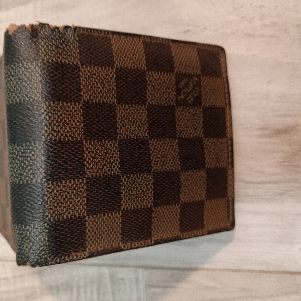 Authentic LOUIS VUITTON Damier Porte Monnaie Wallet Brown
